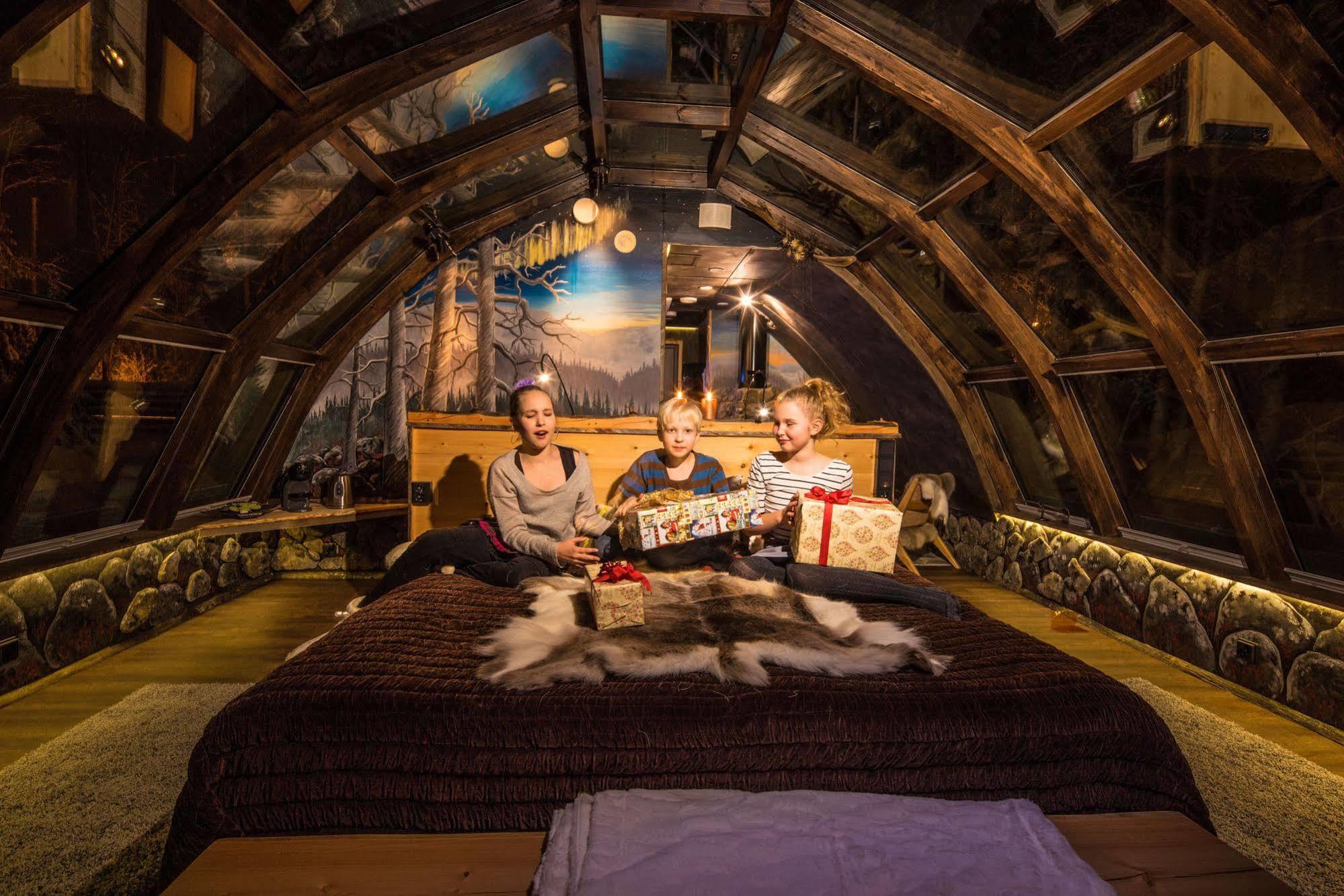 Lapland Northern Lights Hotel Ilveslinna Ranua Luaran gambar